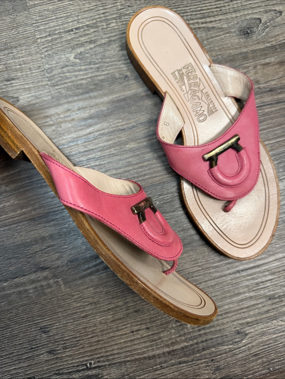 Salvatore Ferragamo Pink Leather Logo Thong Sandal Shoe Size 6